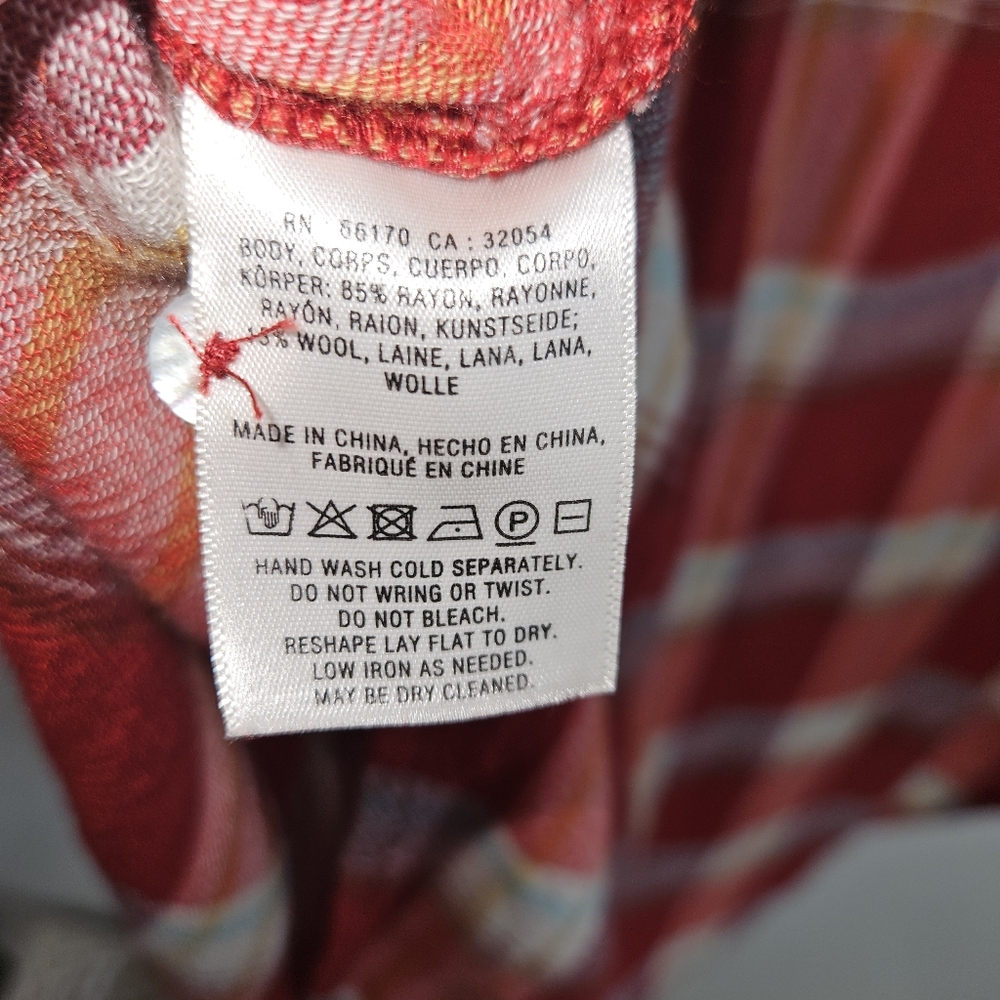 Anthropologie Akemi + Kin Tunic Red Plaid Womens Size Medium Rayon & Wool - Picture 11 of 12